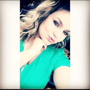 Meet your Posher, Daphne